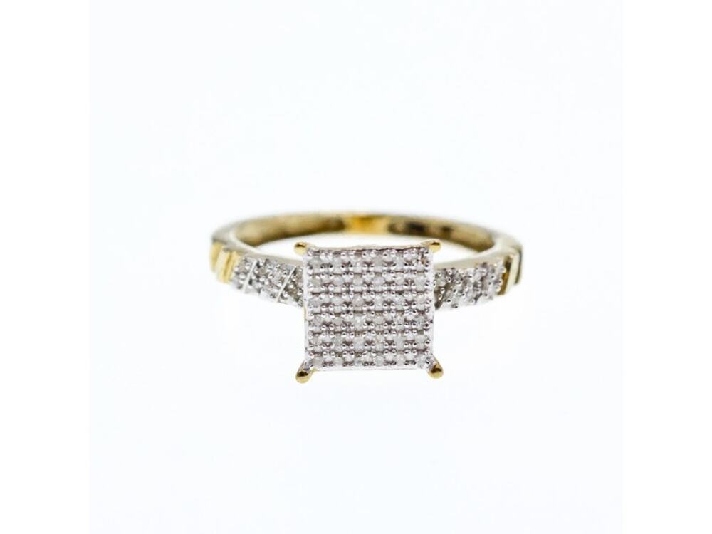 10K Yellow Gold Diamonds Ring Size 7